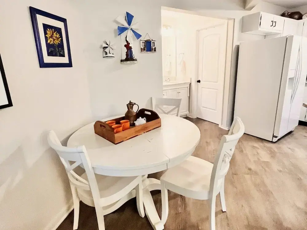Windmill Cottage at Abbey Springs Near Lake & Shops!
