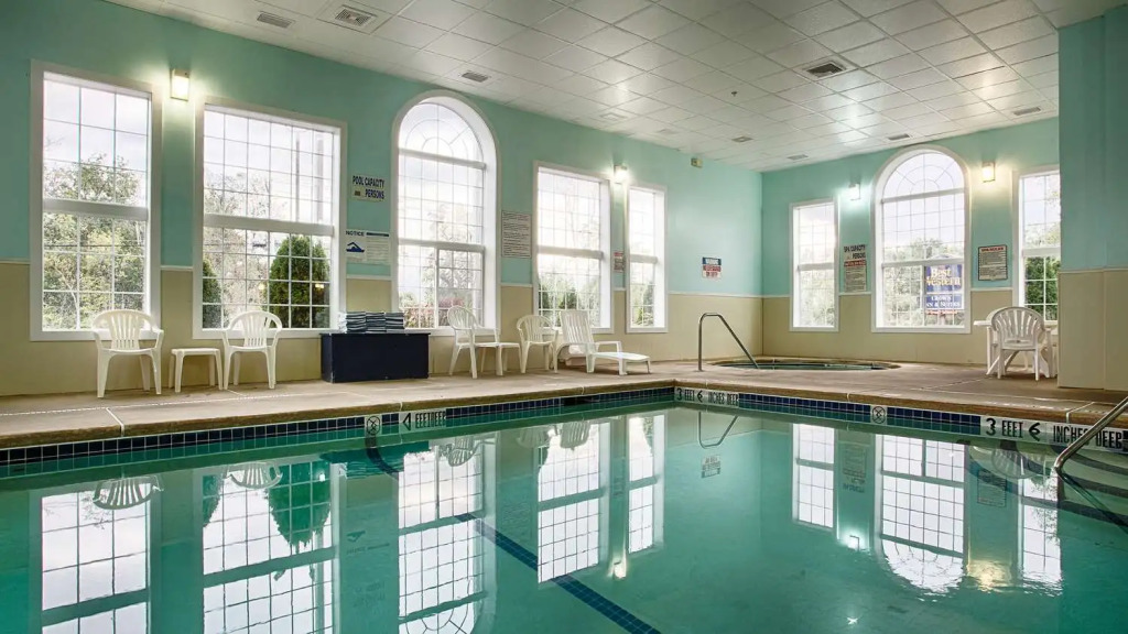 Best Western Crown Inn & Suites - Batavia