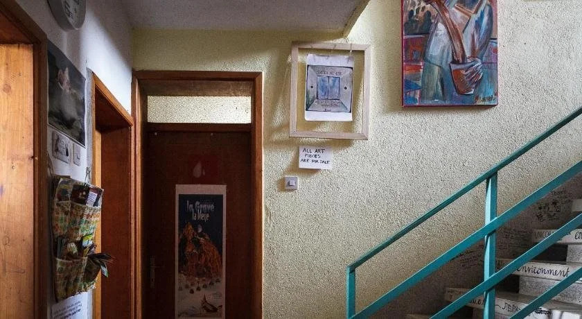 Ikar Hut Hostel