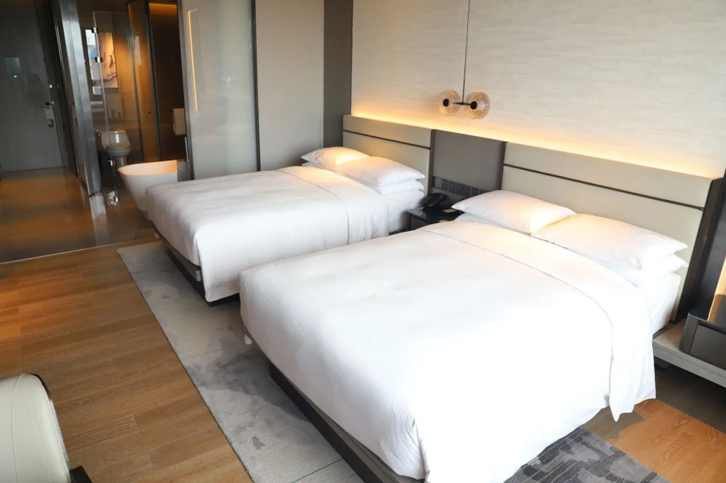 Wuhan Marriott Hotel Optics Valley