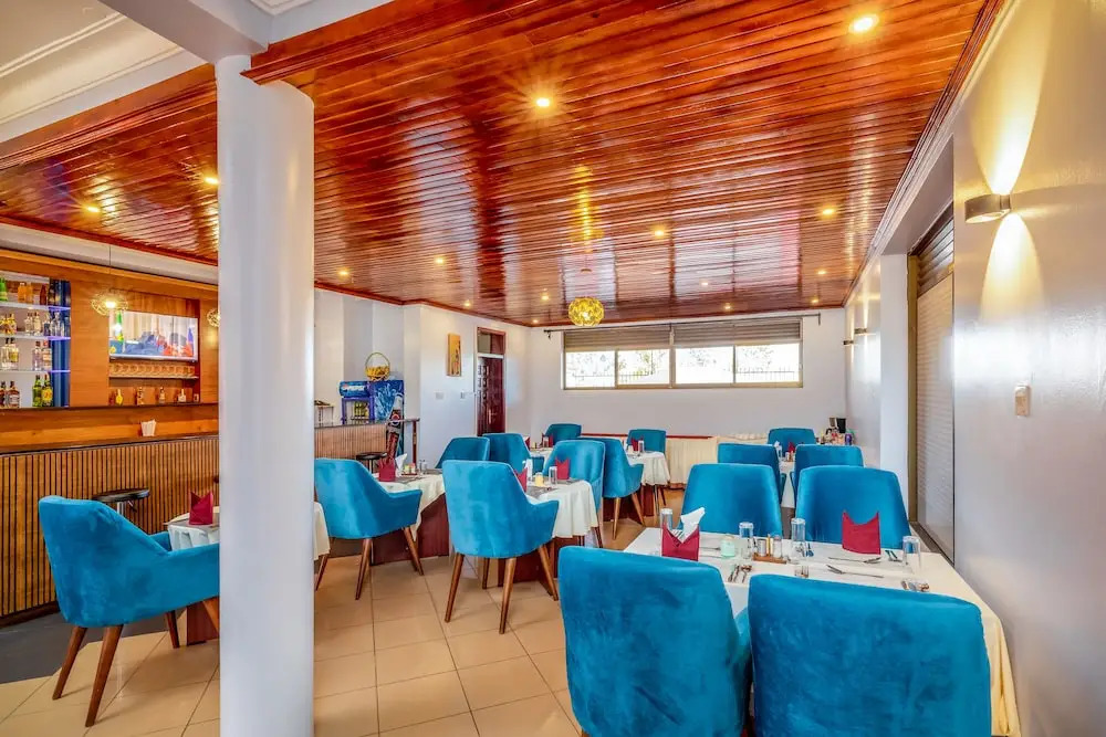 Entebbe Traveller'S Hotel