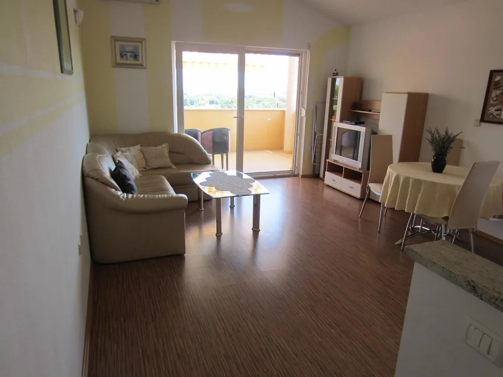 Apartments Mara