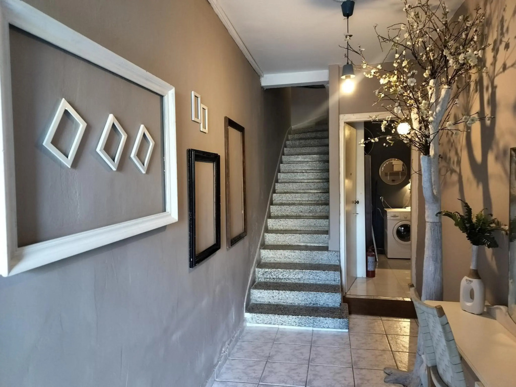 Hermes Welcome Stay Garden House - Explore Center by foot - Close to Helexpo & University
