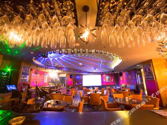 Hupan Yunduan Holiday Hotel