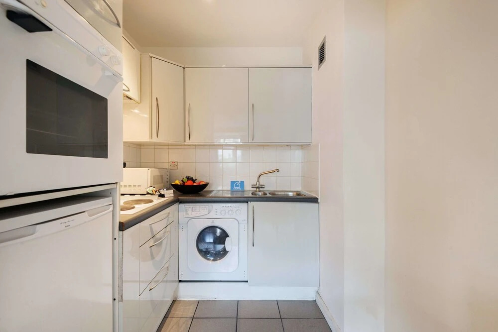 The Sherborne Studio Apartment - JCG