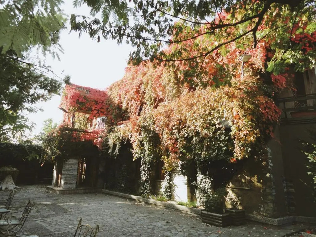 Hotel Legjenda