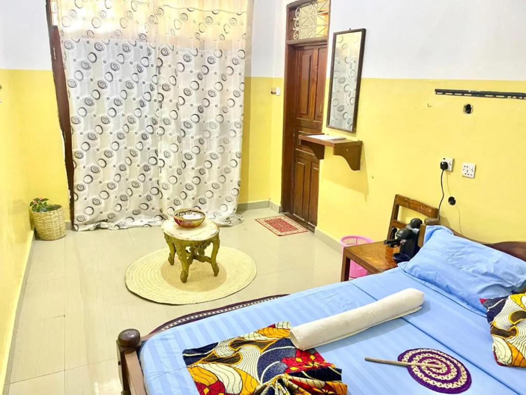 Mystic Manor Stonetown B&B