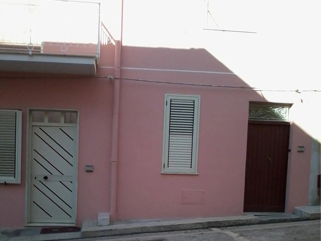 Adamo