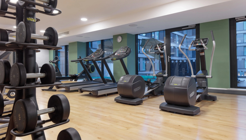 Holiday Inn London Heathrow - Bath Road by IHG