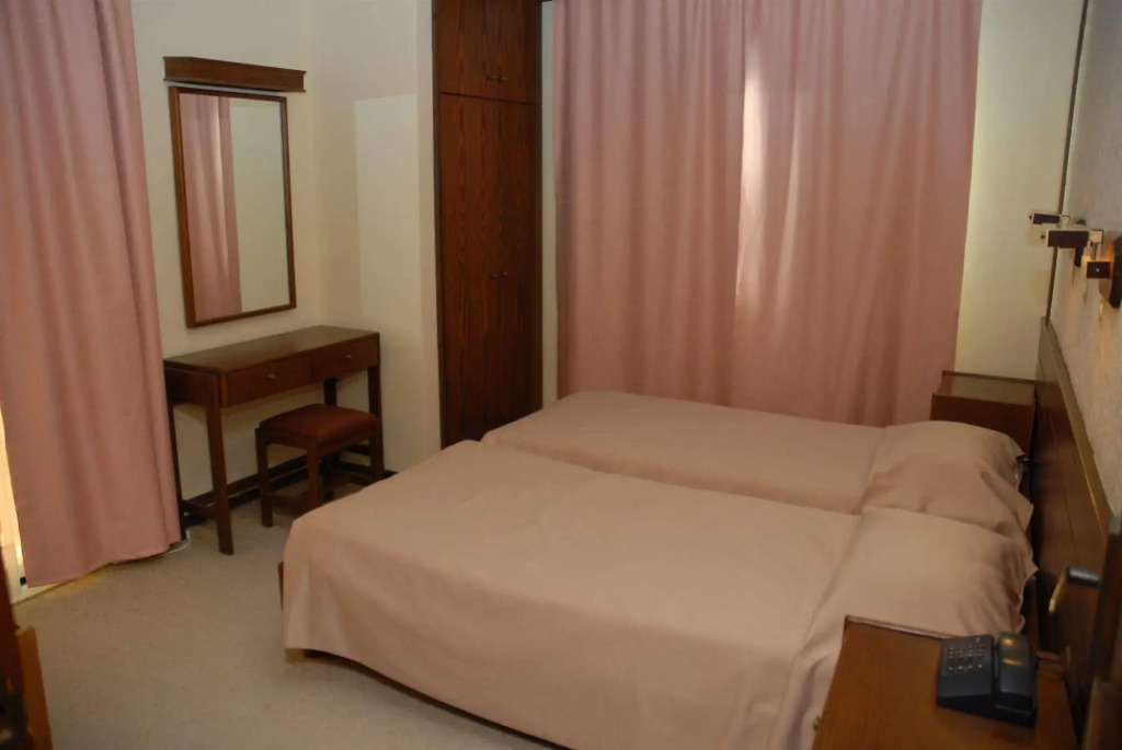 Niki Hotel Apartments
