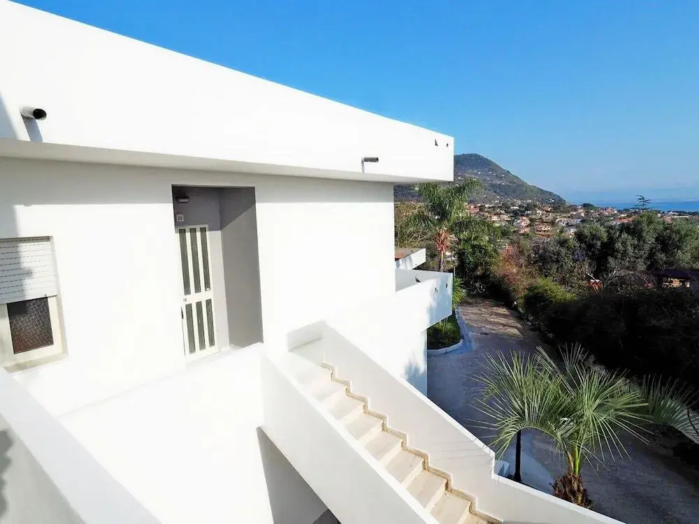 Alba Calabra Residence