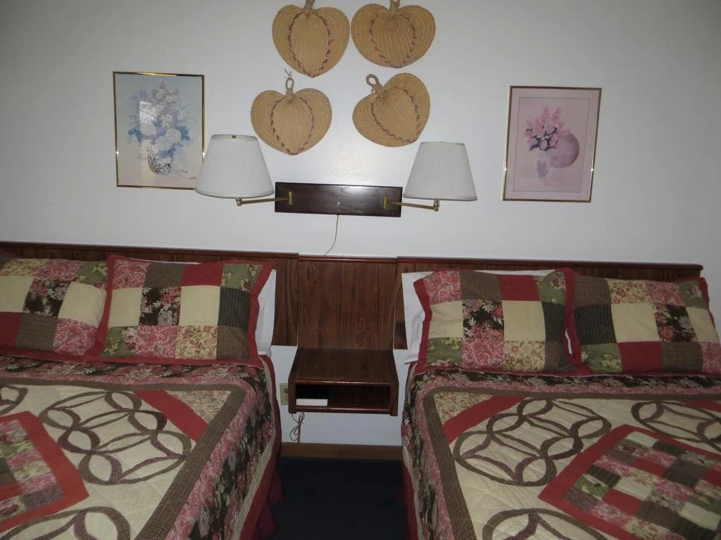 Green Valley Motor Lodge