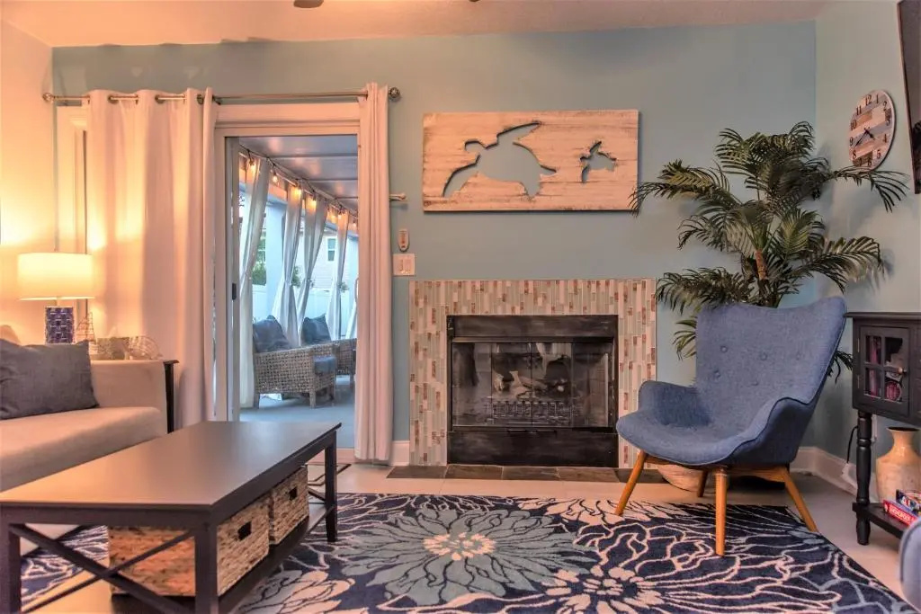 Seventh Seas half mile to the beach pet friendly Near to the Mayo Clinic - UNF - TPC Sawgrass - Convention Center - Shopping Malls - Under 3 Hours from DISNEY