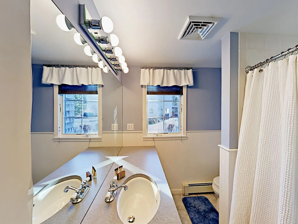 87 West Pond Rd Home 3 Bedrooms 2 Bathrooms Home