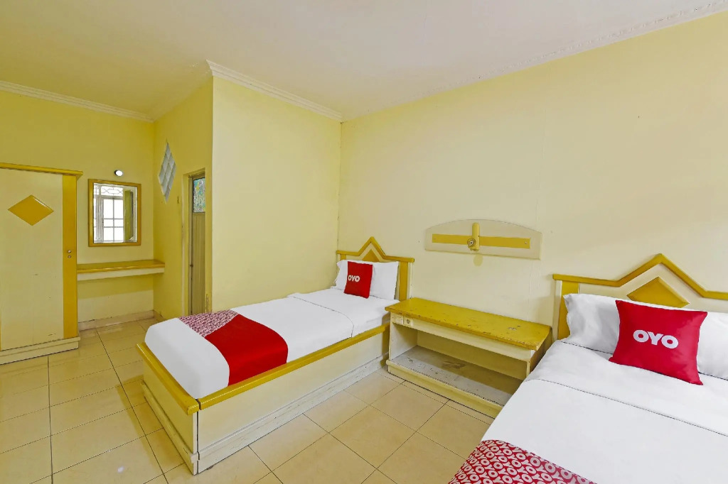 Hotel Mutiara by OYO Rooms