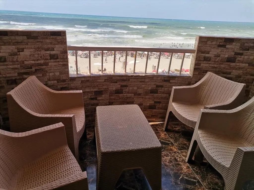 Family Condo With Panoramic Sea View 1