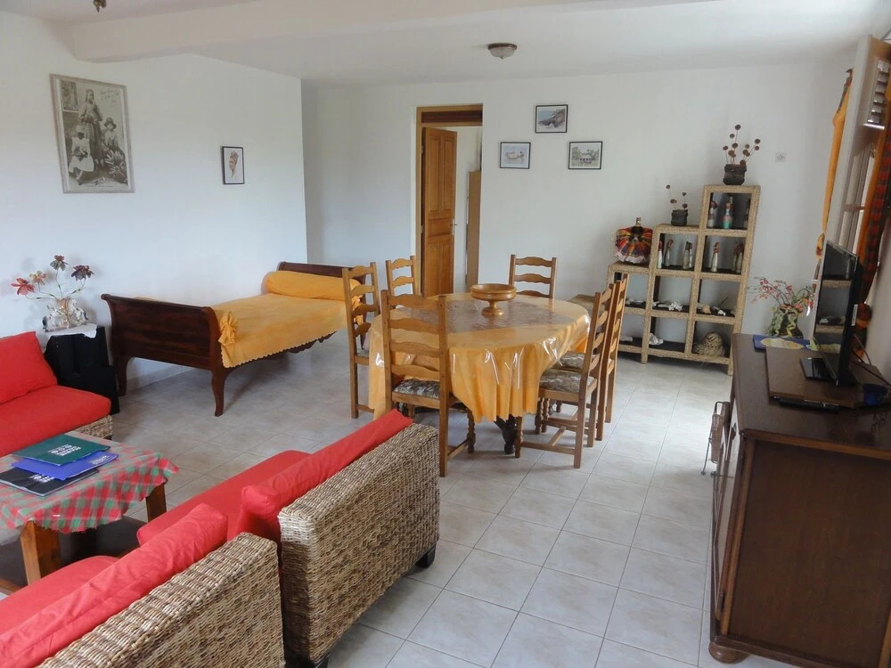 Apartment With one Bedroom in Capesterre de Marie Galante, With Enclos