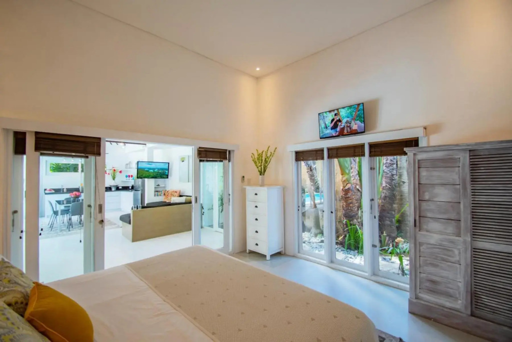 Villa Sitara, Sitara Villa Group