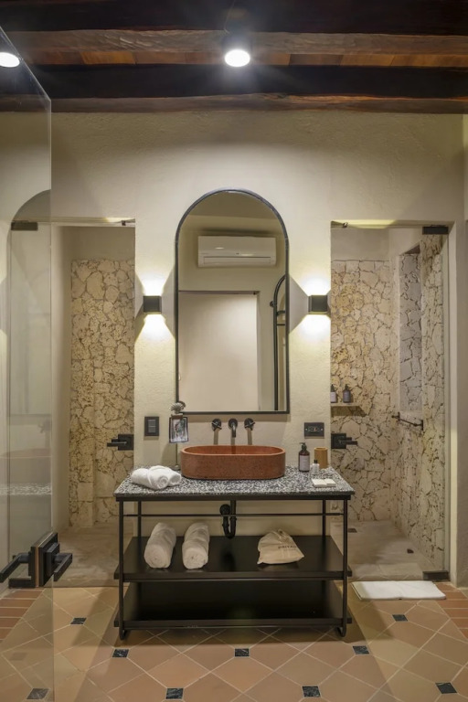 Privado Designer Boutique Hotel