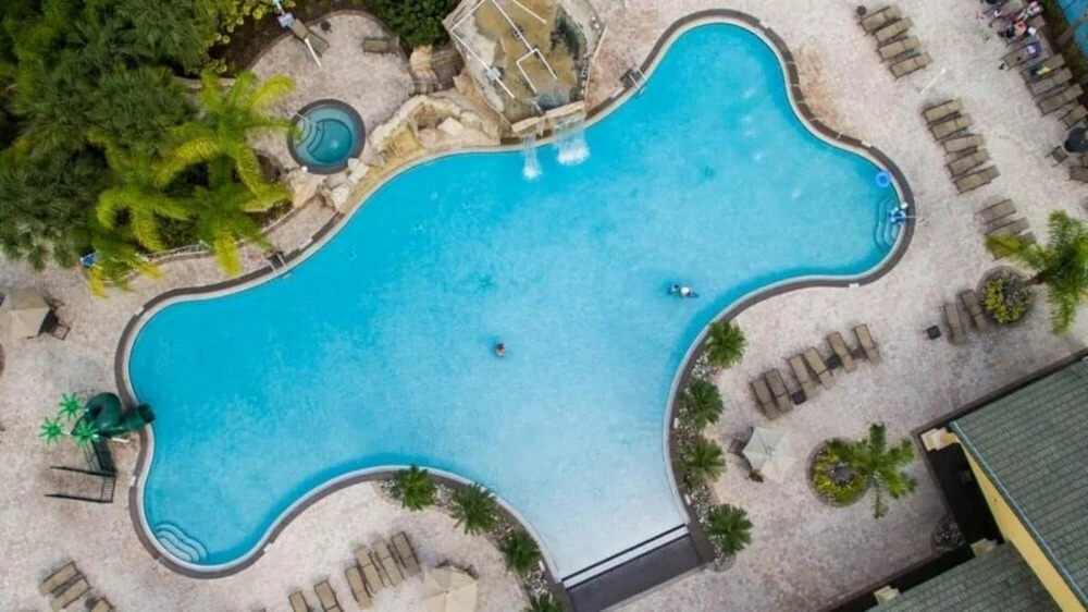 Amazing Home With Pool 8950