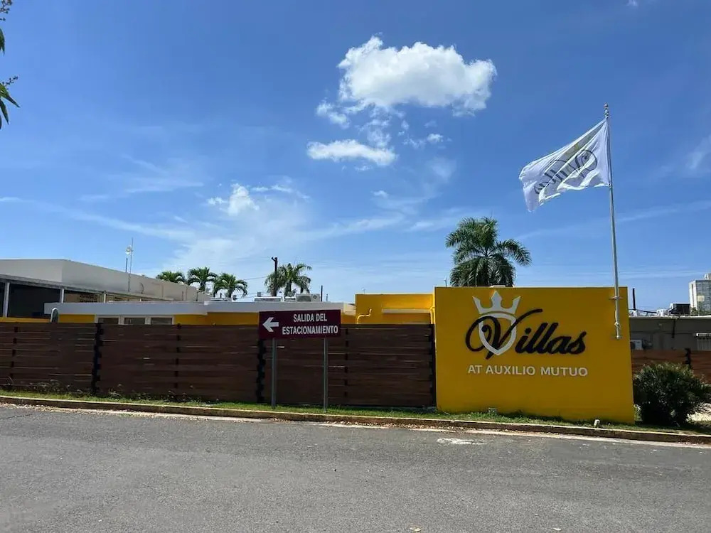 Villas at Auxilio Mutuo 103