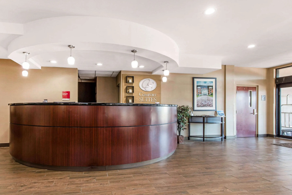 Comfort Suites Tuscaloosa near University