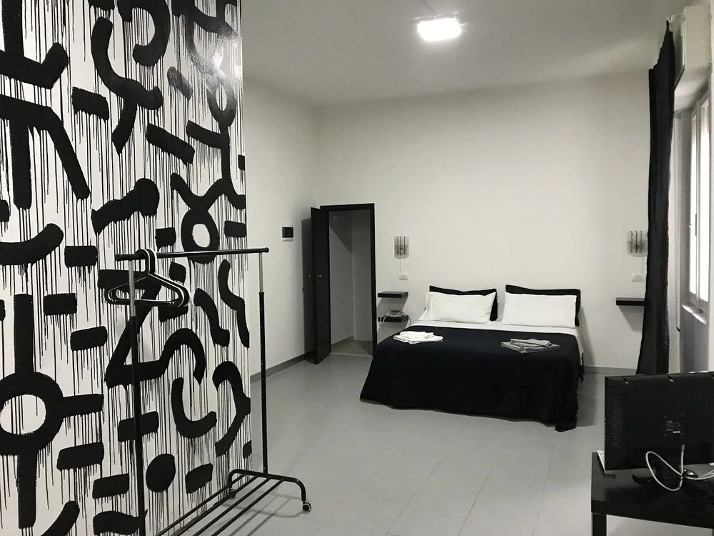 Stupido Hotel