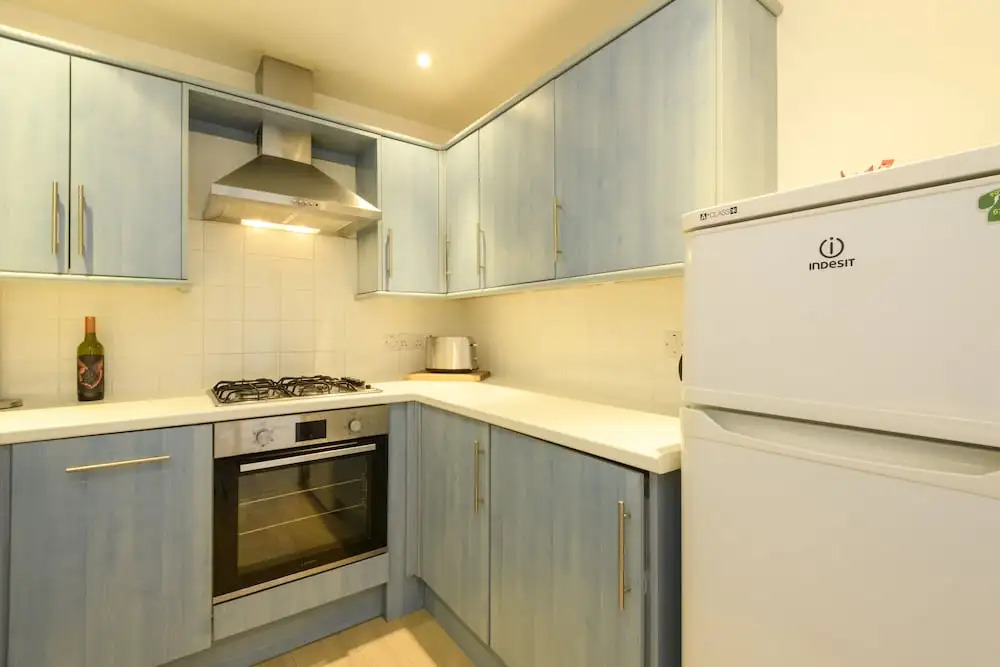 White Lodge Apartments