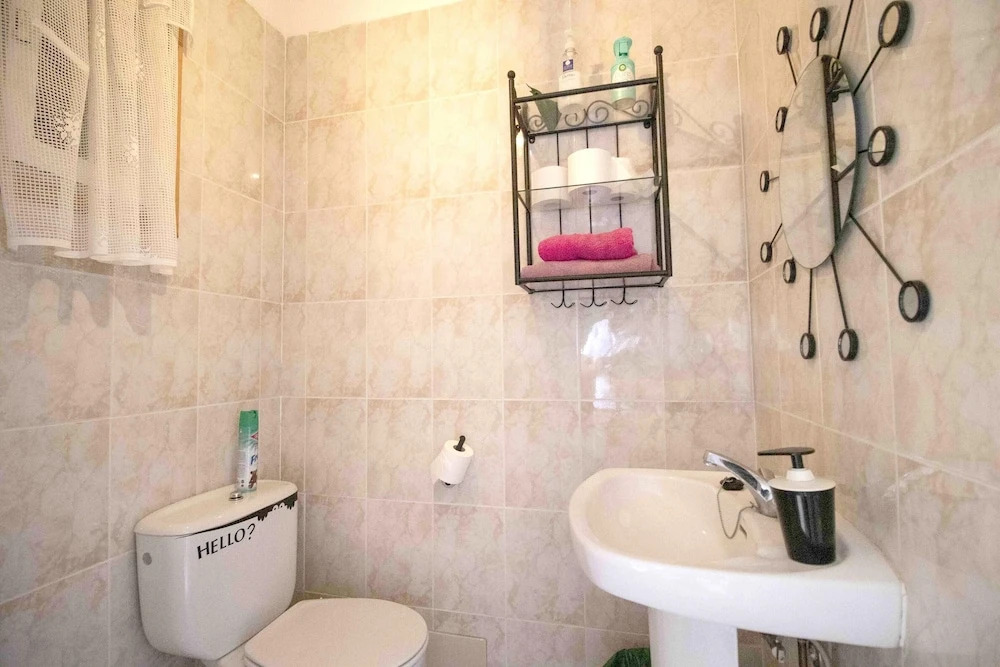 Villa With 5 Bedrooms In La Esperanza With Indoor Pool Enclosed Garden And Wifi