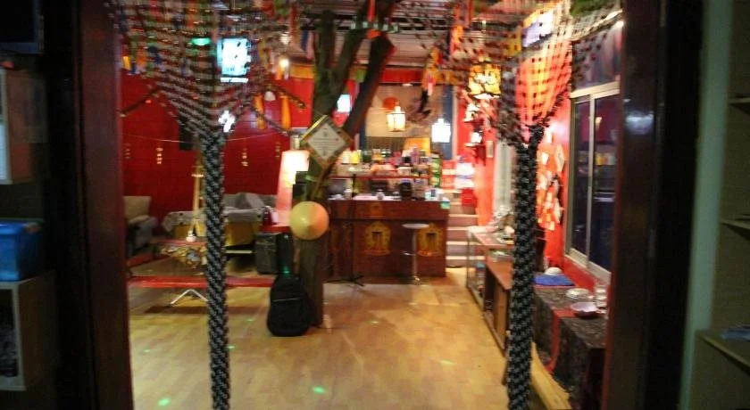Qicaidanxia International Youth Hostel