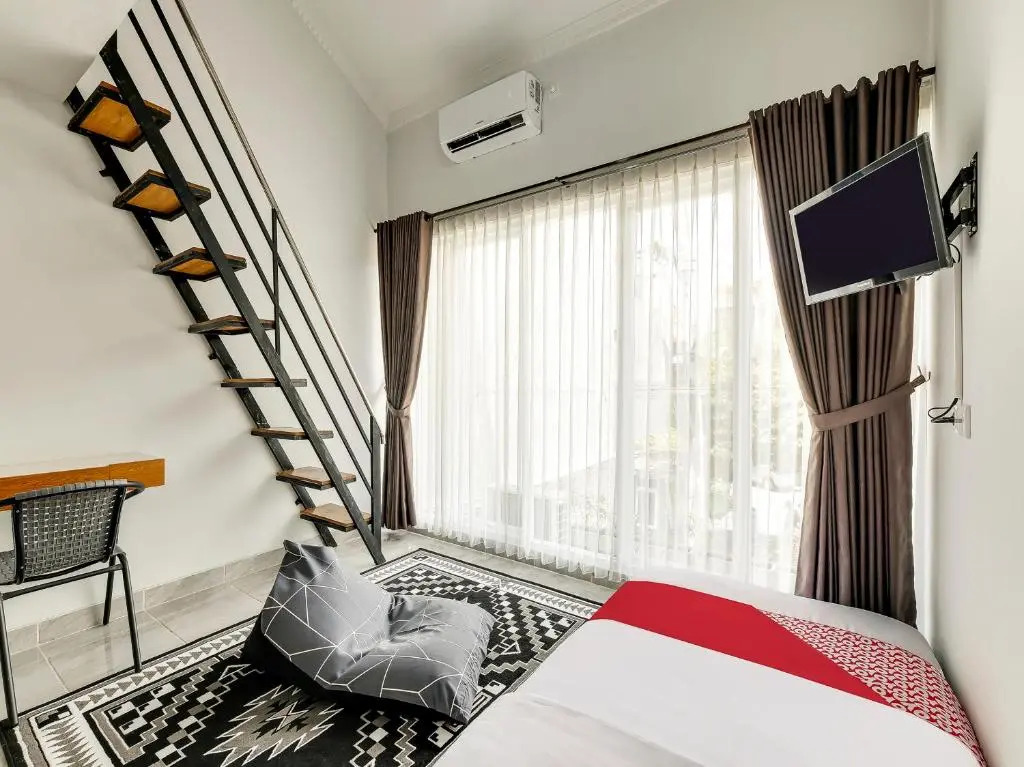 Capital O 90983 Harmony Easy Stay