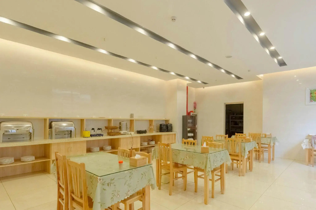 GreenTree InnChangZhou Wujin District Huangli Town Taoyuan Road Express Hotel