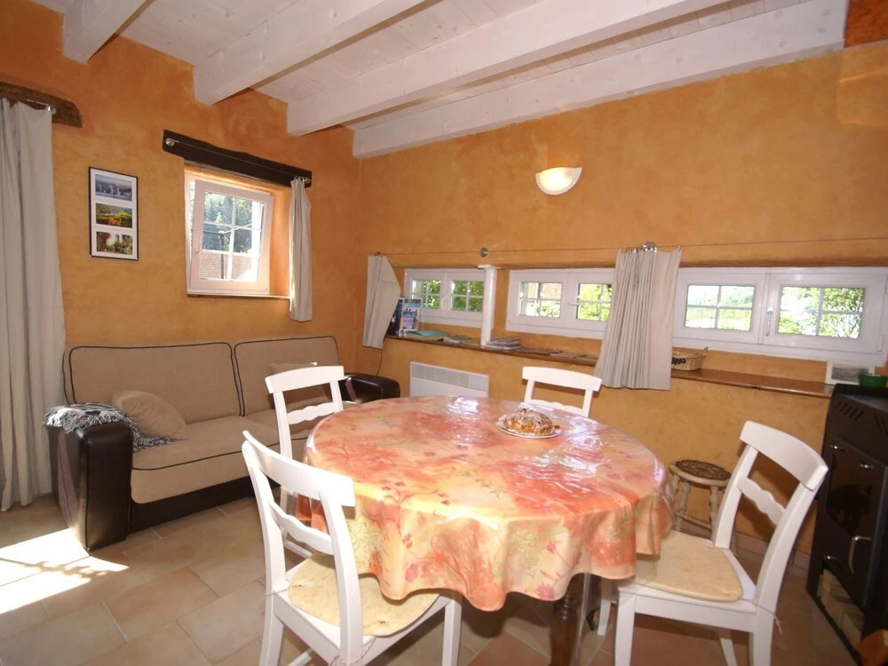 Cozy Home in Haut-du-them-château-lambert With Garden