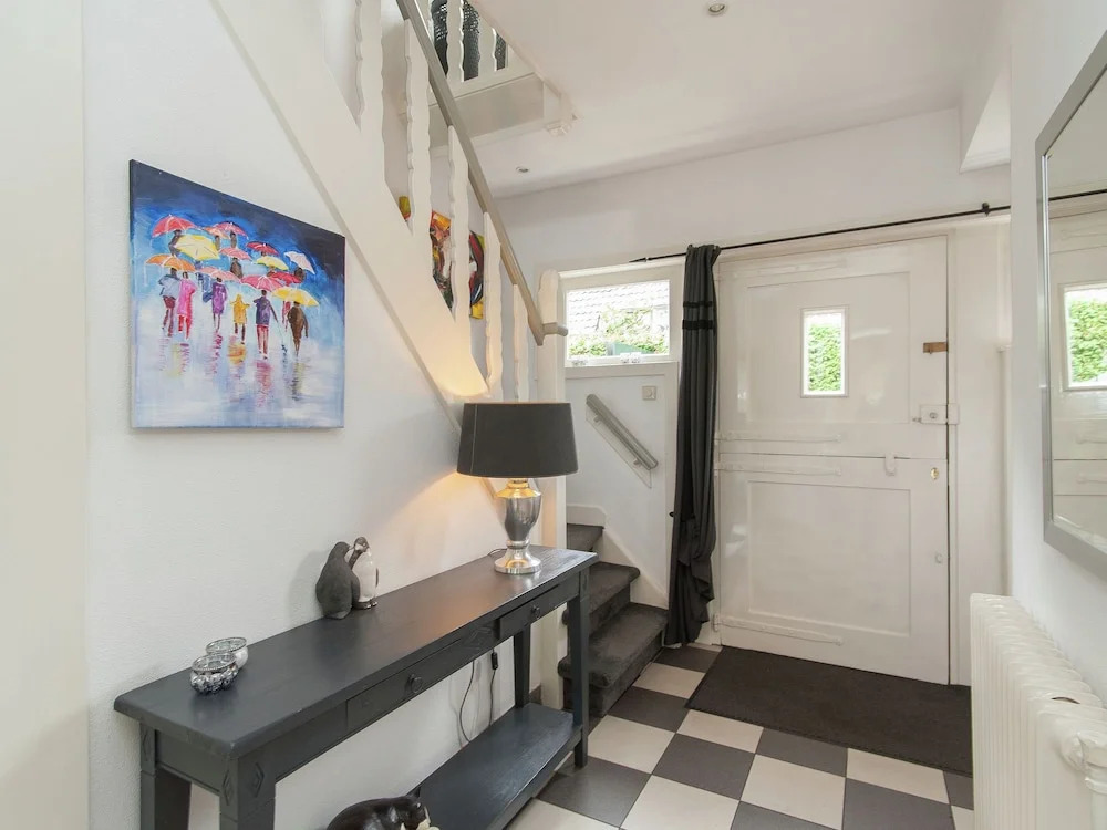 Luxurious Villa in Fantastic Location Between Forest and Centre Near Bergen