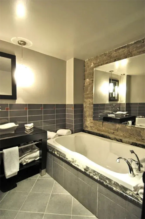 Lofts du Vieux-Port by Gray Collection
