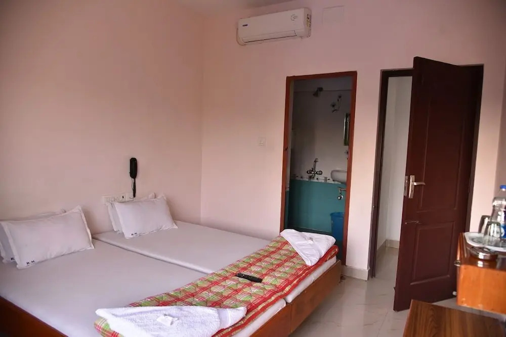 R M Guest House