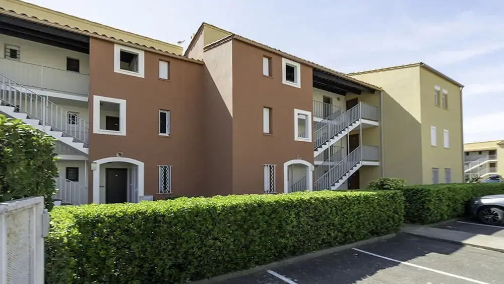 Escape Near the Beach in Agde