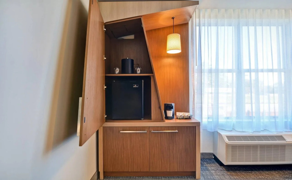 Courtyard by Marriott Jackson Madison