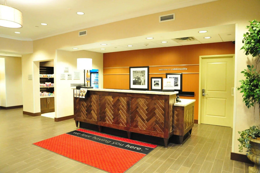 Hampton Inn and Suites Robbinsville