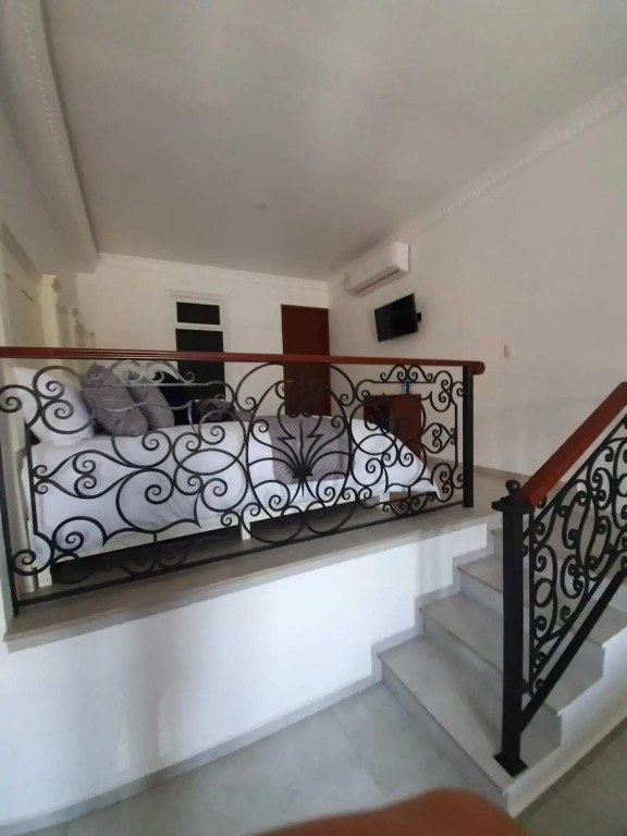 Hotel Estancia Real