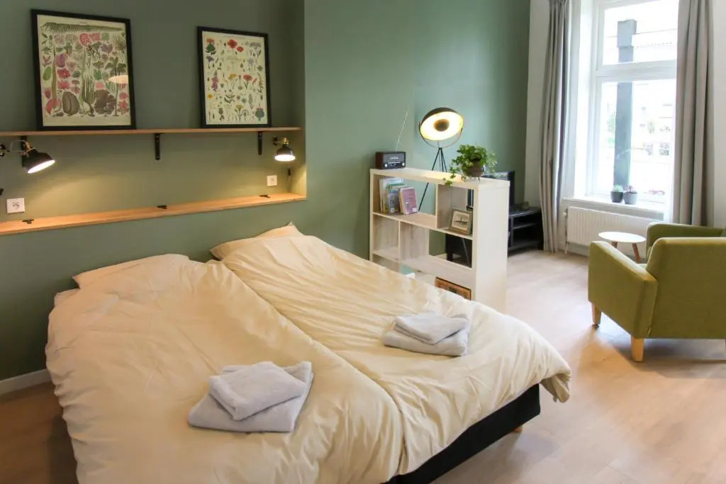 B&B TxL