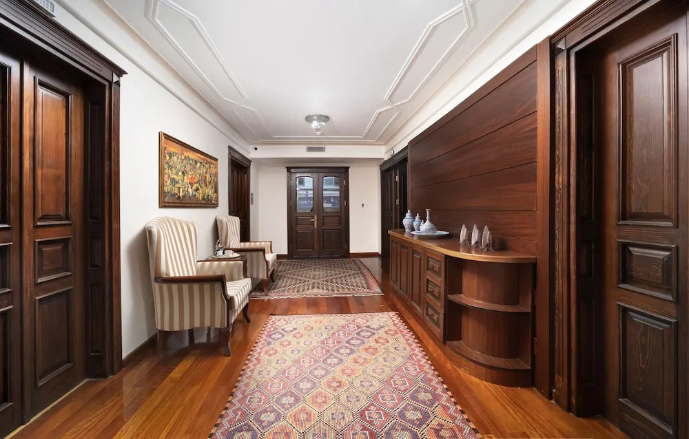 Bender Hotel - Old City