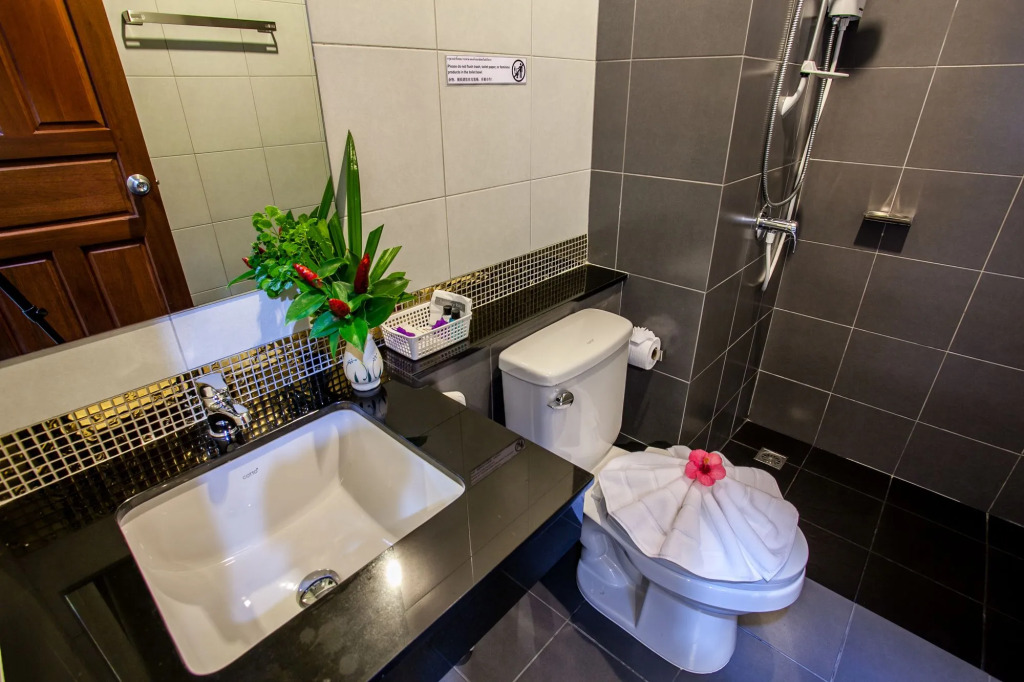 Wanarom Residence Hotel