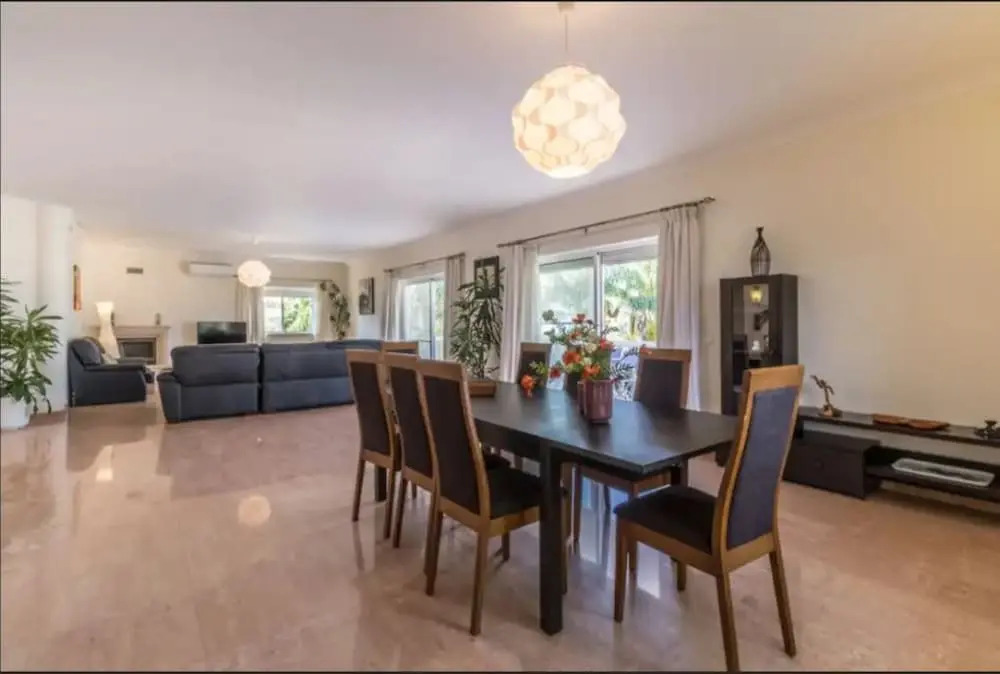 Villa - 5 Bedrooms with Pool - 107747