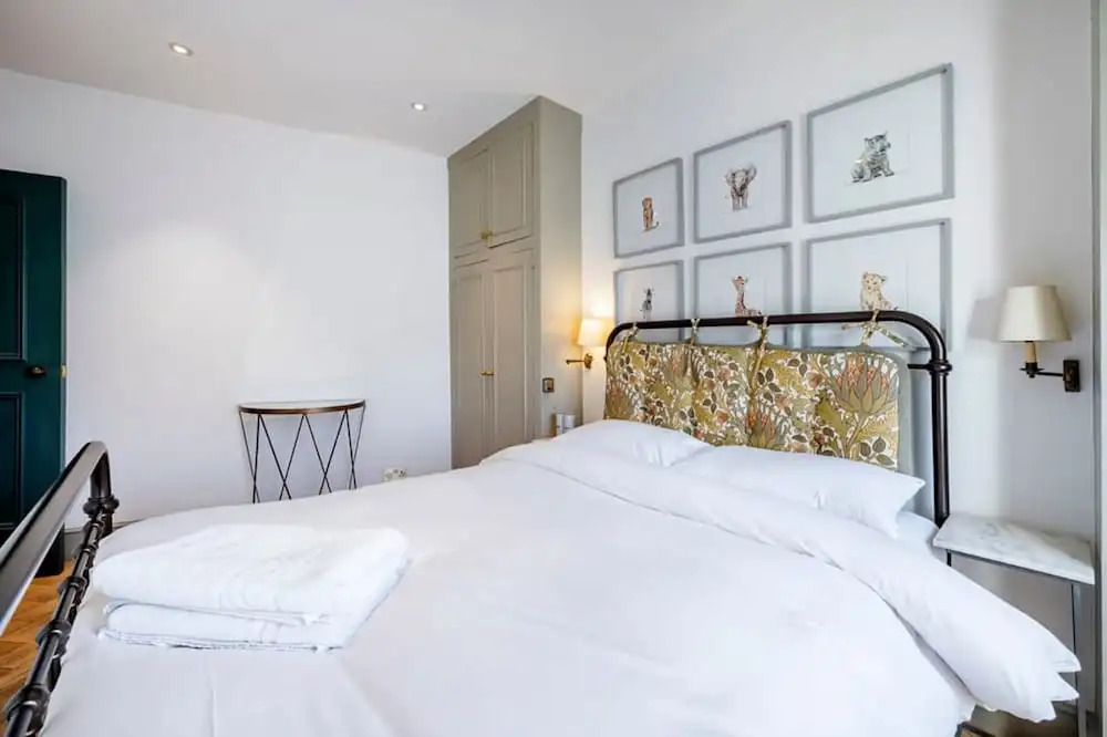 The Chelsea Flower 2 bed -by Out of Office Lifestyle