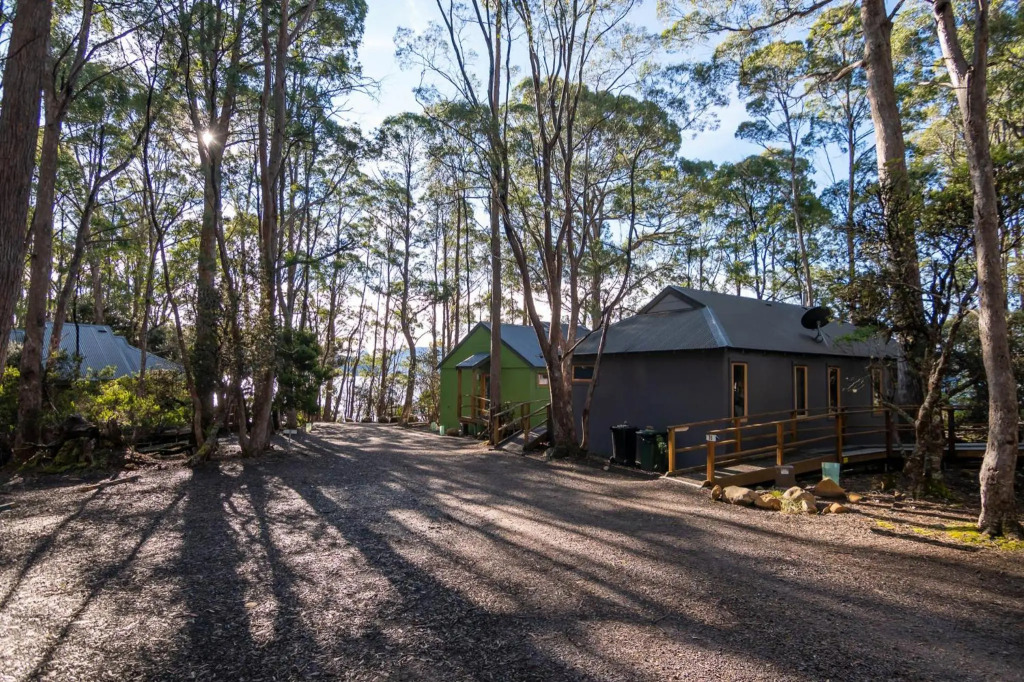 Lake St Clair Lodge