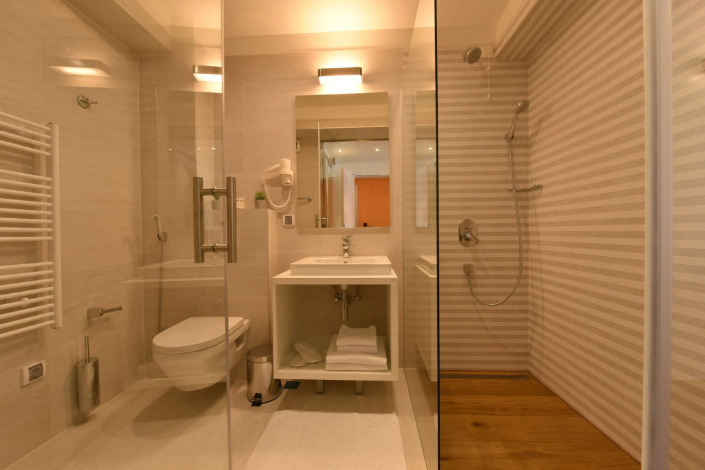 Apeiro City Avant-garde Hotel