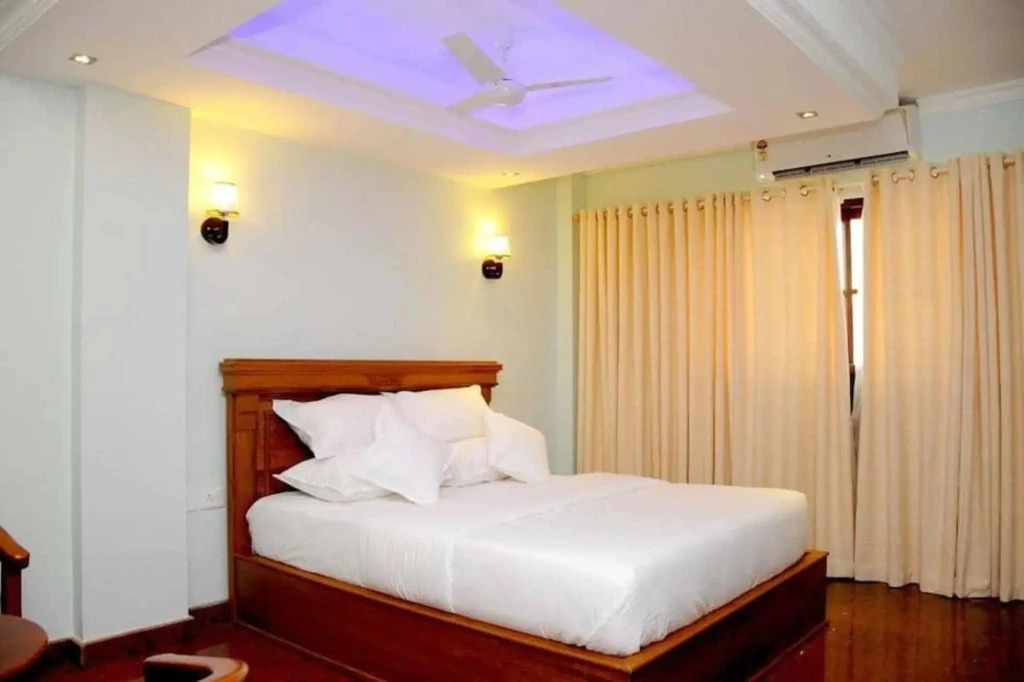 Sea breeze Beach Inn