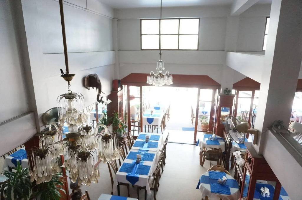 Dee-Lek Guesthouse and Restaurant
