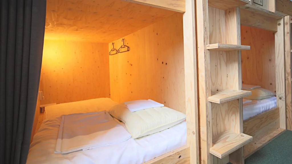 TRAVEL&BOOK HOTEL HULATONCABIN TAKAMATSU